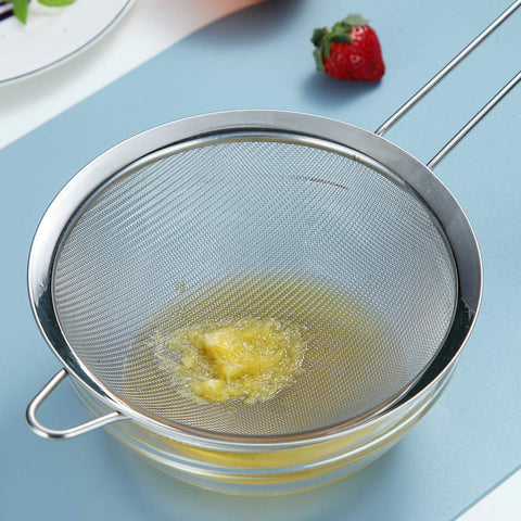 Kyraton útil para escurrir pasta y verduras frescas.