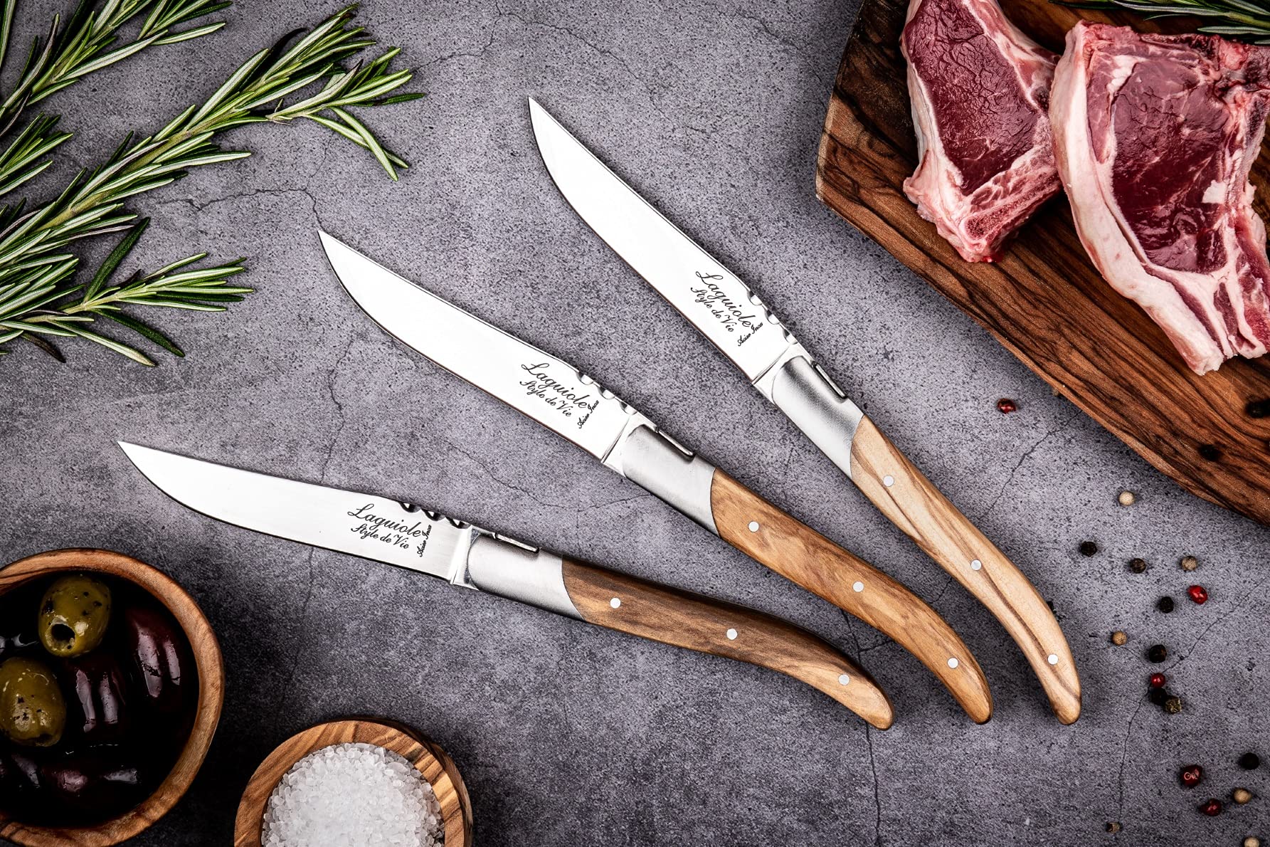 Cuchillo no apto para lavavajillas, cuidado recomendado a mano.
