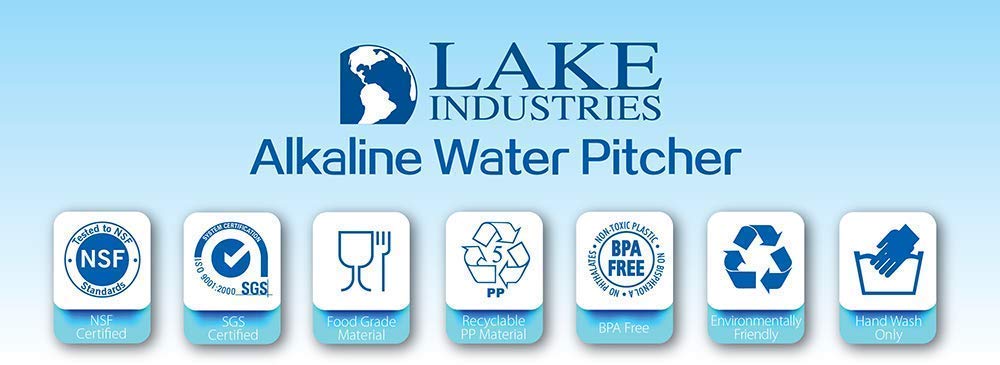 Lake Industries vertido de agua alcalina, beber rápidamente con sabor claro.