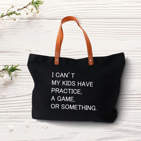 Bolso Lamyba diseño neutro en negro para cualquier outfit deportivo.