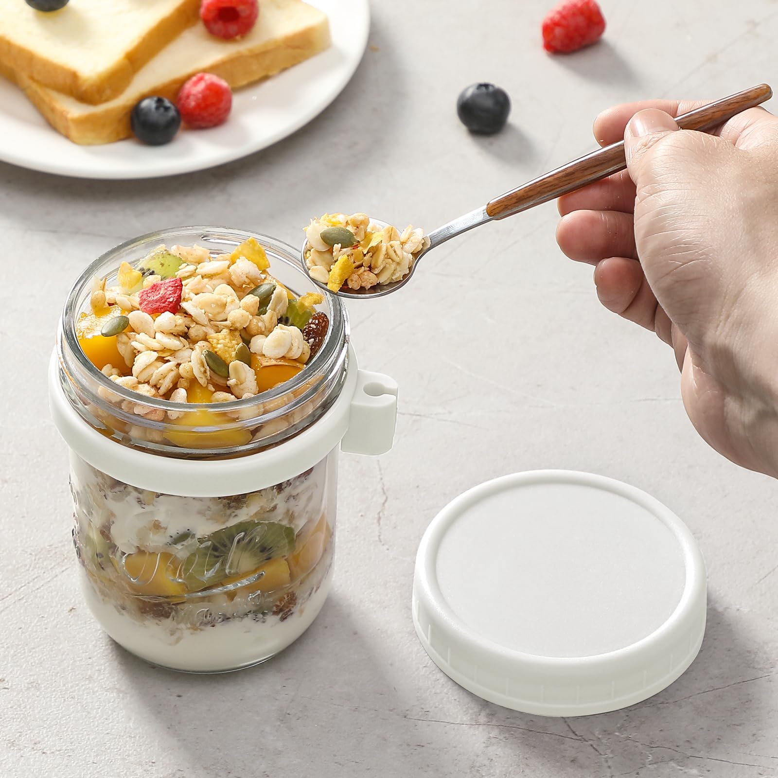 LANDNEOO vidrio claro permite ver capas de yogur, fruta y avena.