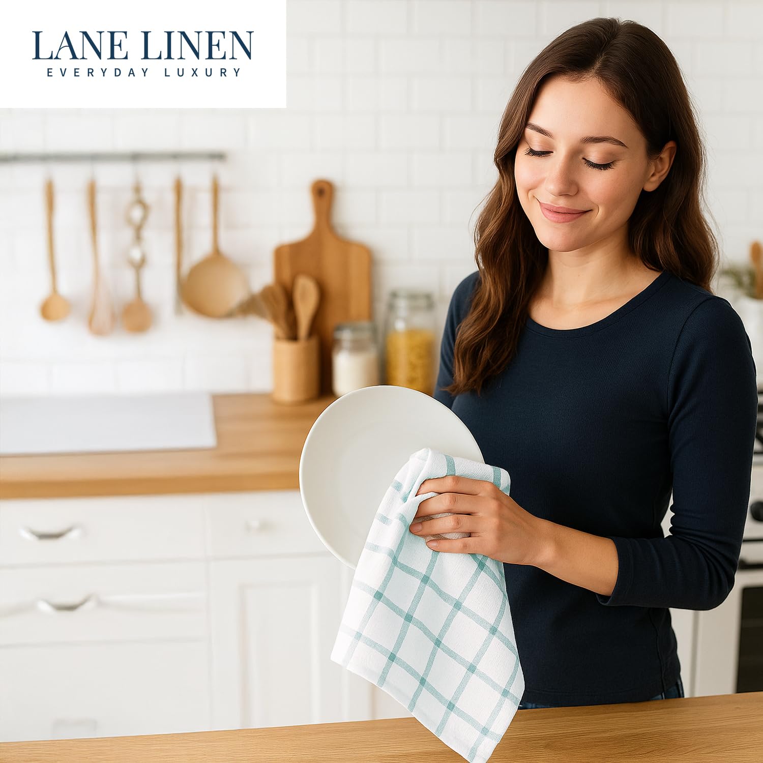 Toallas Lane Linen suaves, color Aqua para una cocina limpia y elegante.