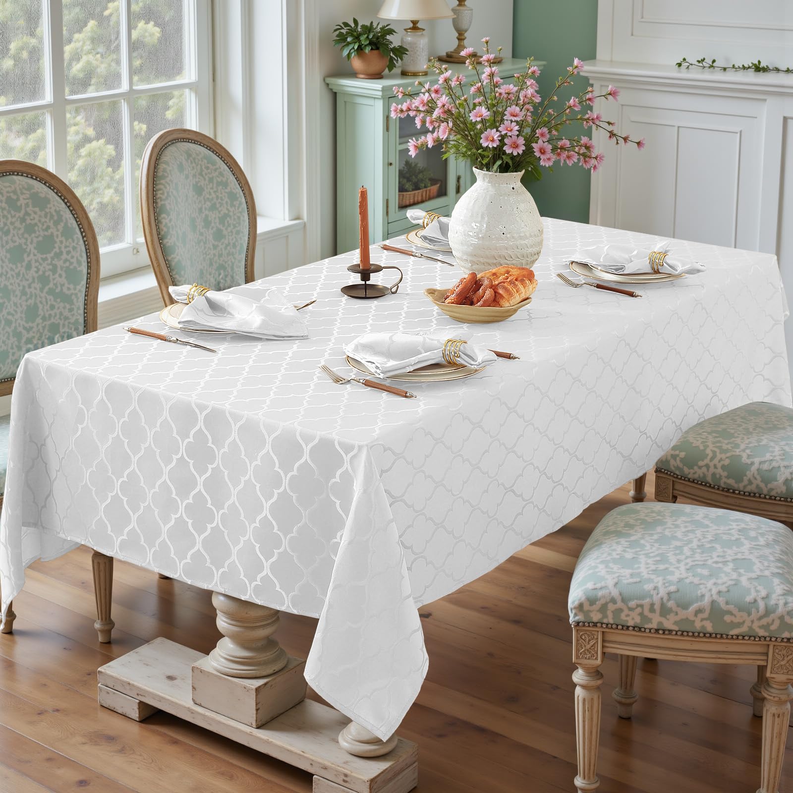 Mantel Larponder con patrón damasco jacquard para mesas elegantes