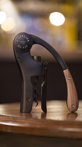 Diseño compacto y elegante de Oeno Motion con acabado mate