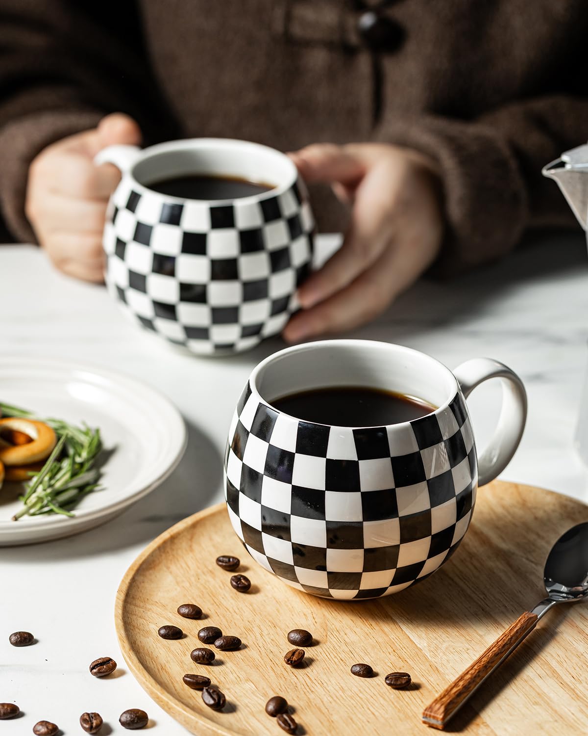 Taza LAUNCHUH con mango cómodo y diseño ergonómico