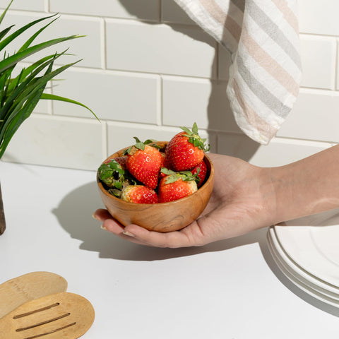 LAVAUX DESIGNS: cuenco para dips y salsas de acacia, perfecto para charcutería.