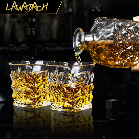 LAWADACH decantador: tapón hermético para conservar frescura y evitar derrames.