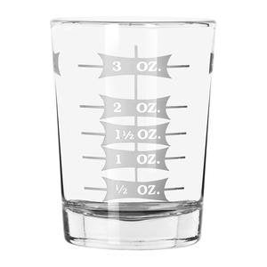 LCI: almacenamiento práctico de vasos medidores en espacios reducidos.