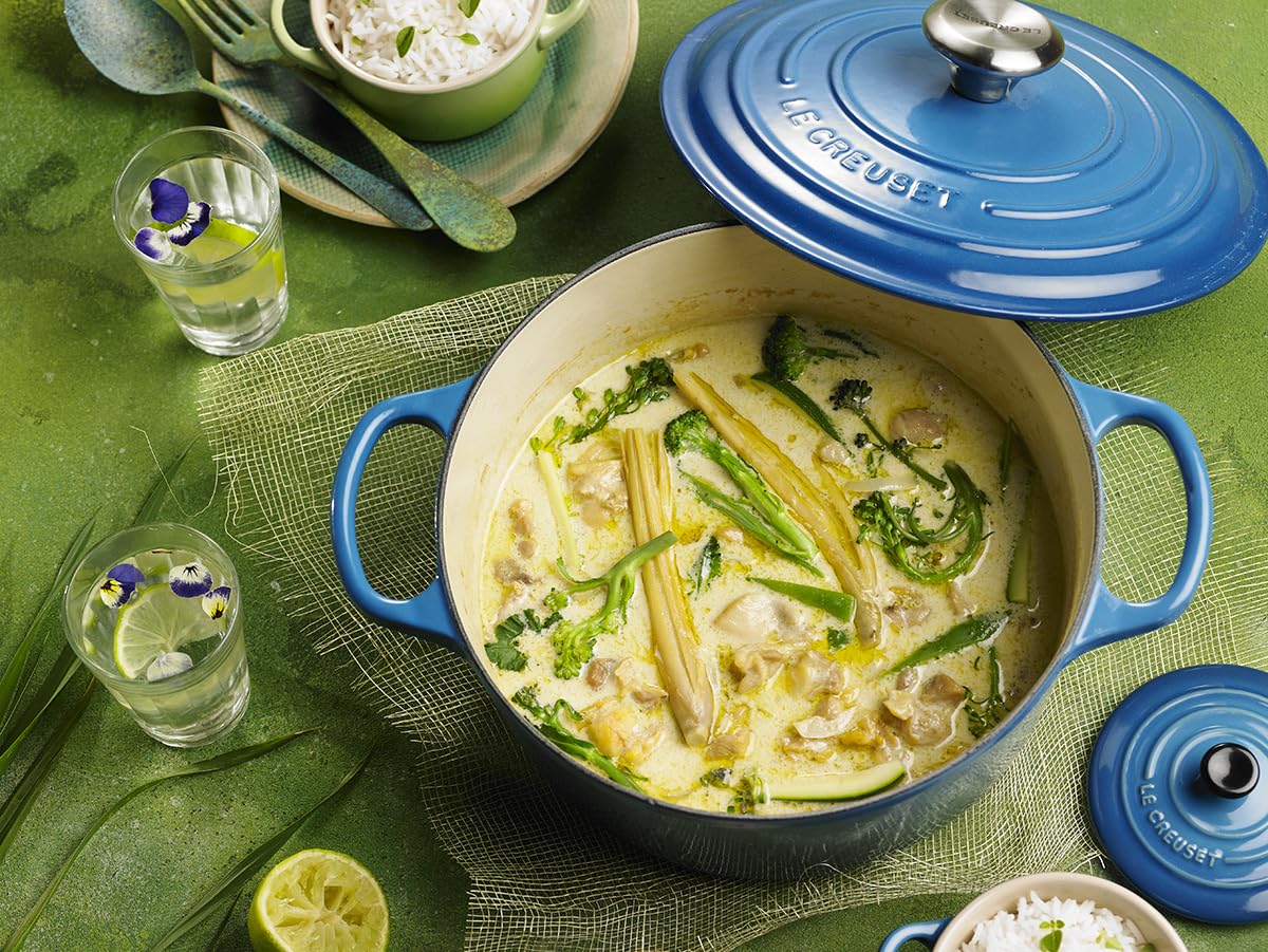 Olla apta para horno hasta 500°F de Le Creuset para terminar recetas