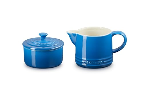 Le Creuset Marseille, azucarero elegante para endulzar bebidas con facilidad.