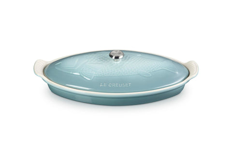 Le Creuset bandeja ovalada para pescado, cocción uniforme y presentación elegante.