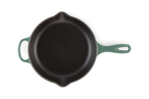 Le Creuset diseño clásico francés, durabilidad para generaciones.