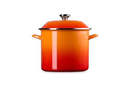 Borde de acero inoxidable de Le Creuset que evita astilladuras al hervir.