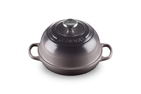 Le Creuset Horno de Pan exterior, acabado robusto para un horneado uniforme.