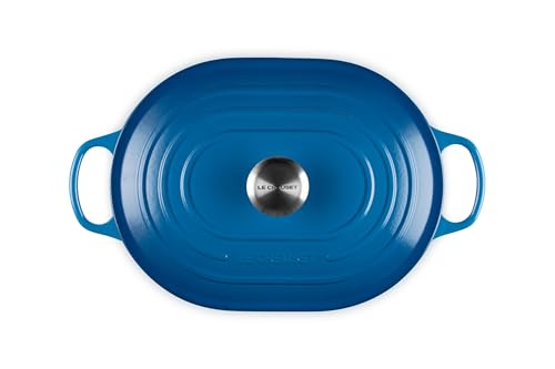 Le Creuset cazuela oval enamelada sin tapa, interior claro para monitorizar cocción.