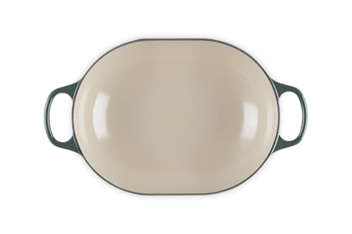 Le Creuset vista superior de la cazuela Oval Artichaut facilita monitorizar color y textura.