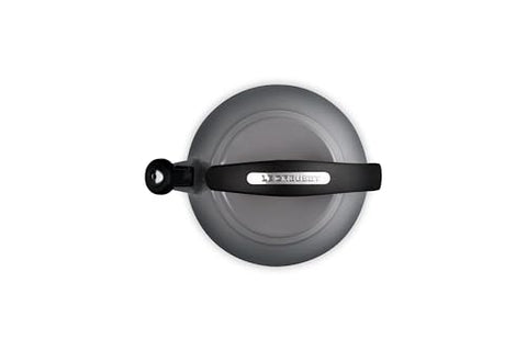 Le Creuset Cloche Kettle asidero halo frío para un manejo cómodo