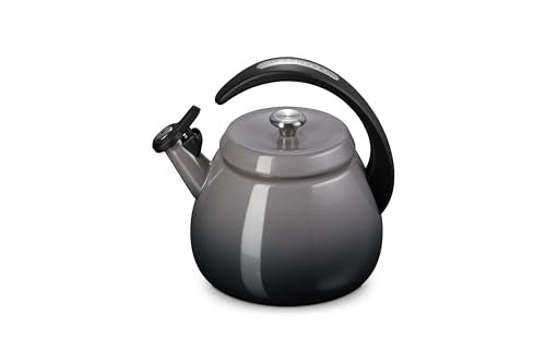 Le Creuset Cloche Kettle con esmalte resistente que evita manchas