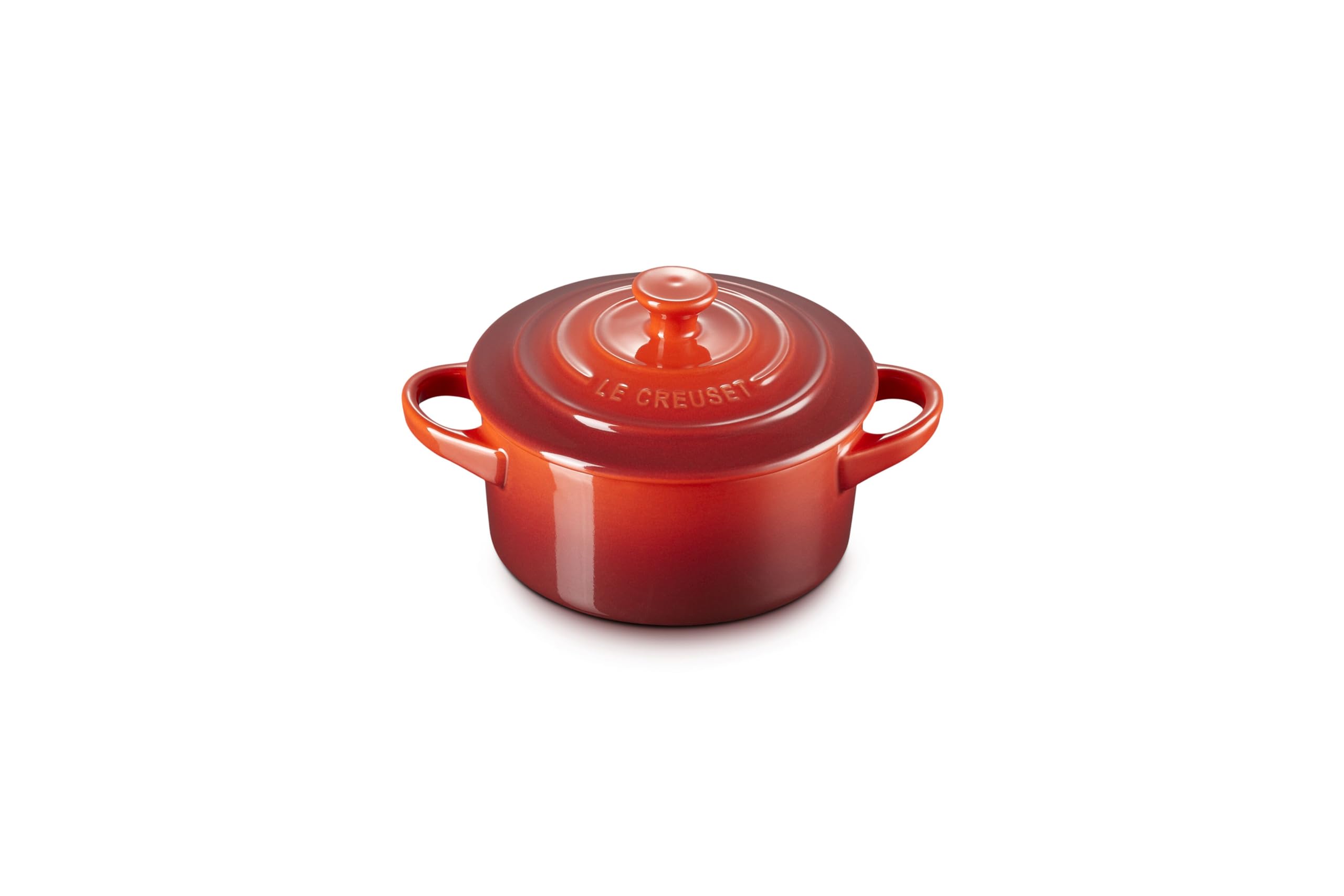 Le Creuset Cocotte mini redonda cerise, frente: porción individual para presentación elegante