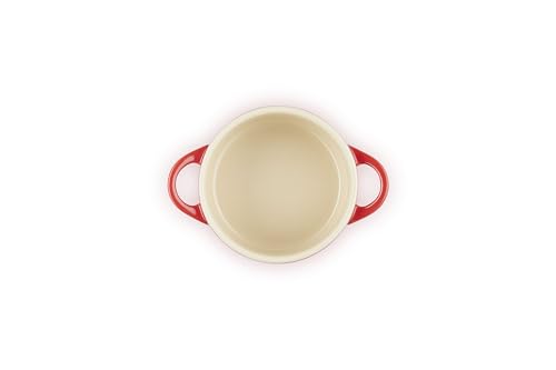 Le Creuset Cocotte mini cerise, interior esmaltado facilita desmoldar y limpieza