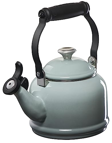 Le Creuset Demi tazas cerámica 14oz, color Sal Marina, fáciles de limpiar.