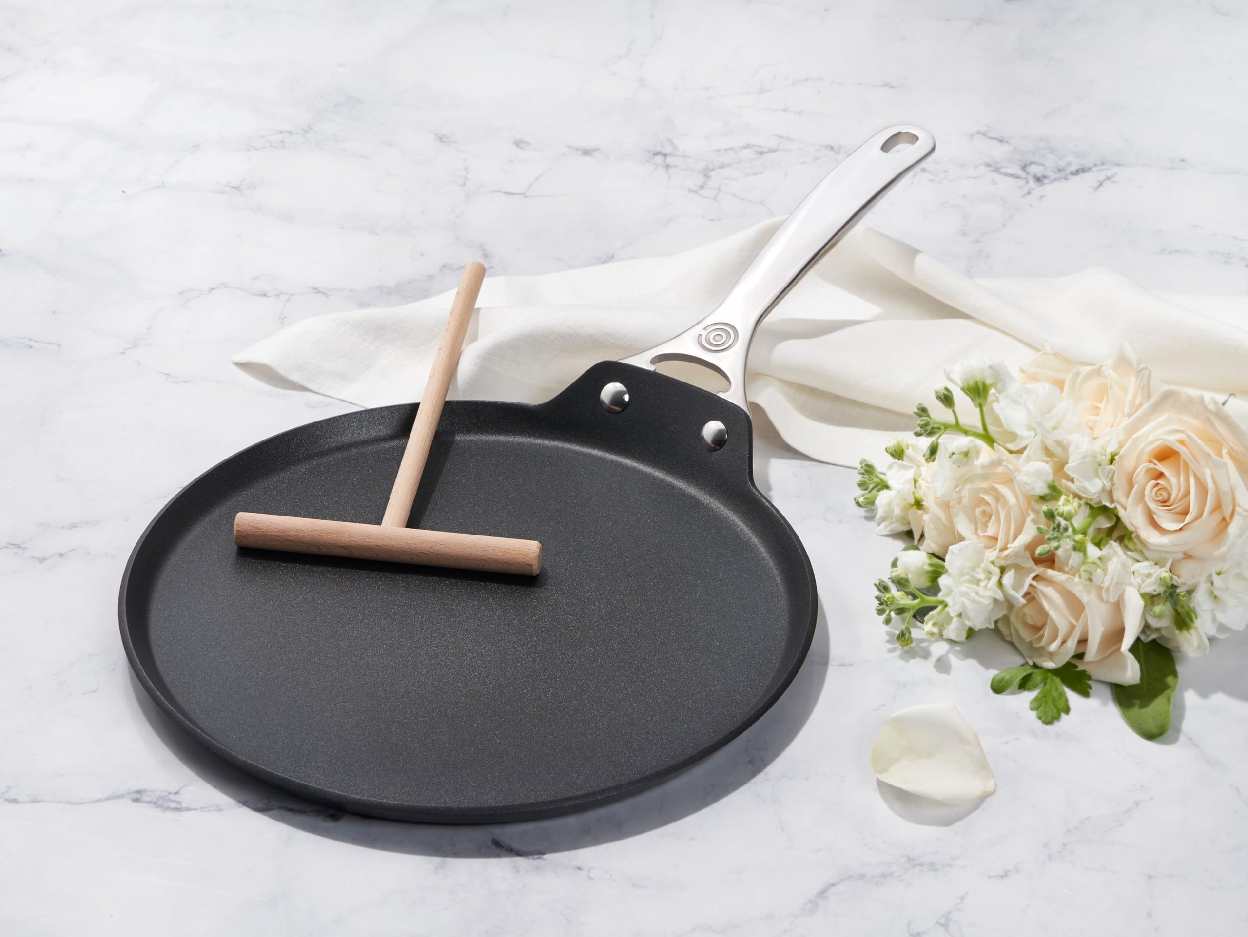 Diseño elegante para servir crepes en mesa