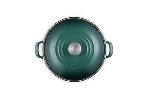 Esmalte porcelana Le Creuset no reactivo, resiste manchas y sabores.