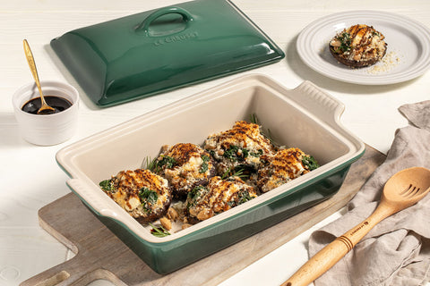 Le Creuset Heritage: glaseado resistente a manchas, no poroso evita sabores y manchas.