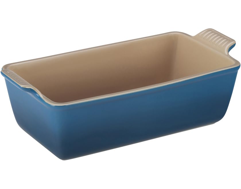 Le Creuset Heritage tarta 9 pulgadas, perfecta para postres caseros.