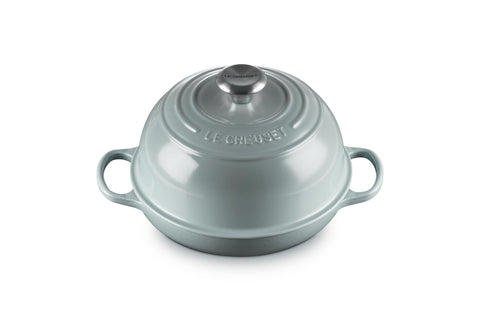 Le Creuset Horno para pan de hierro fundido esmaltado en Sal Marina, cocción uniforme.