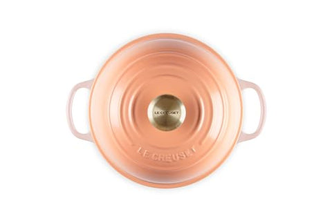 Le Creuset Horno para Pan Redondo Enamelado 9-5 Peche, tapa en posición abierta.