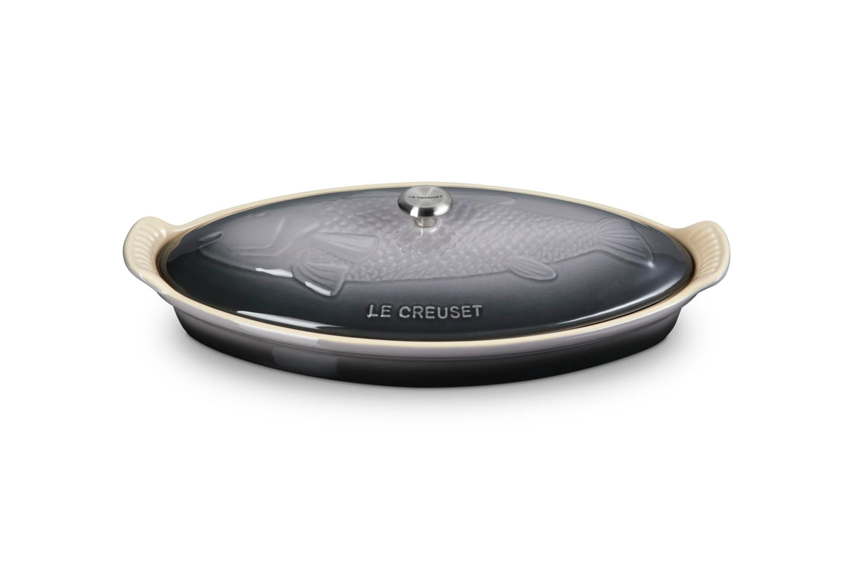 Le Creuset horno para pescado ovalado, distribución uniforme para resultados deliciosos.