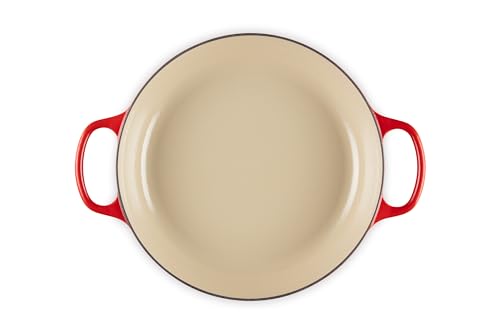 Interior esmaltado claro de Le Creuset para monitorear cocción