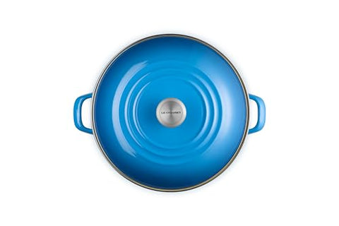 Interior esmaltado Le Creuset, fácil limpieza y sabor neutro.