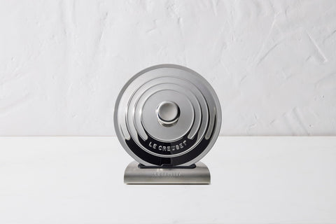 Le Creuset cuerpo de acero inoxidable, lavado a mano con esponja suave.