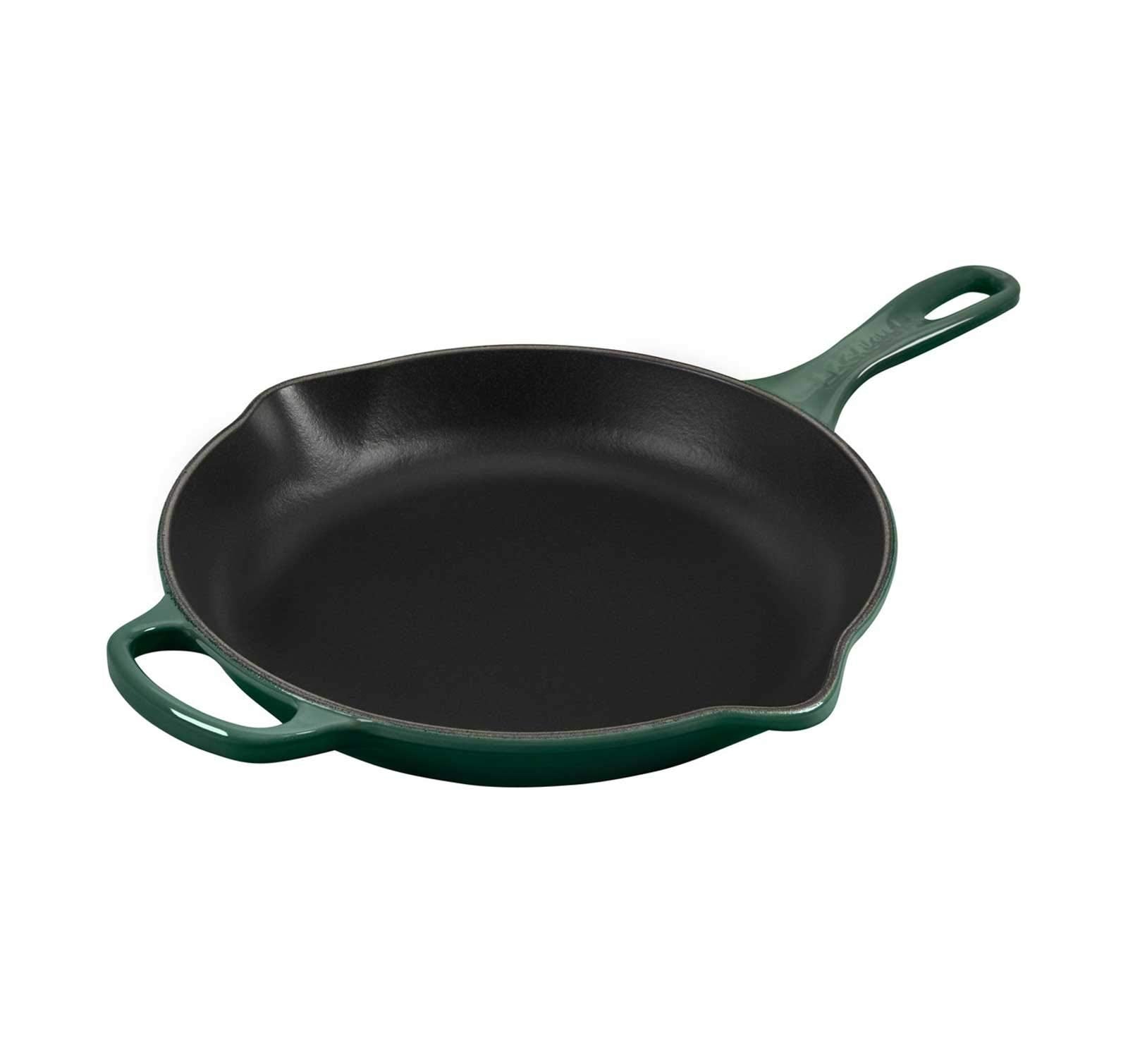 Le Creuset limpieza fácil gracias al esmalte resistente a manchas.