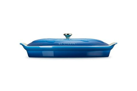 Le Creuset Heritage Fish Baker, revestimiento liso, fácil desmolde y limpieza rápida.