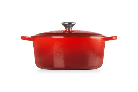 Mango ergonómico de Le Creuset ofrece agarre cómodo durante el manejo