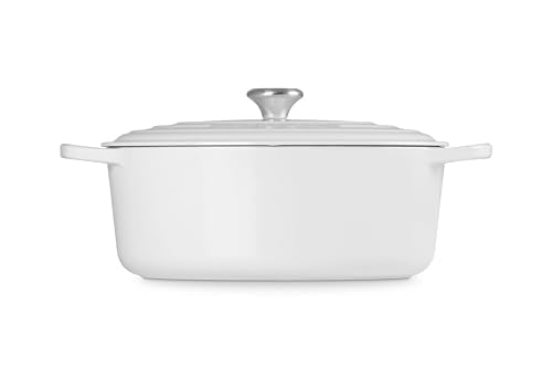 Le Creuset mango ergonómico facilita levantado seguro durante guisos y hervidos