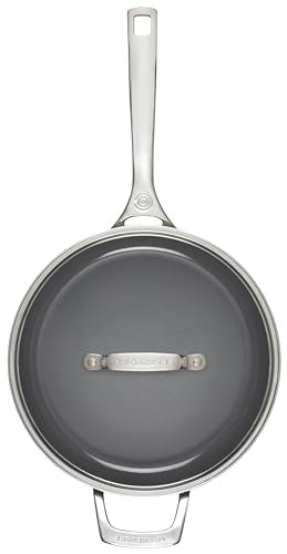 Le Creuset mango ergonomico para un agarre cómodo durante la cocción