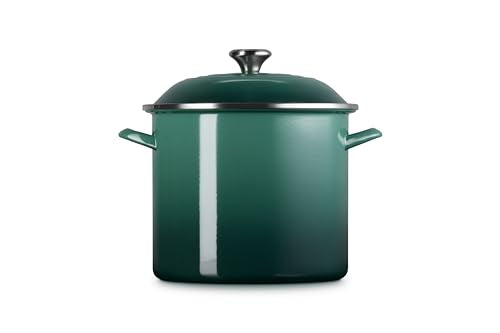 Mango de acero inoxidable Le Creuset mantiene superficie fría al tacto.
