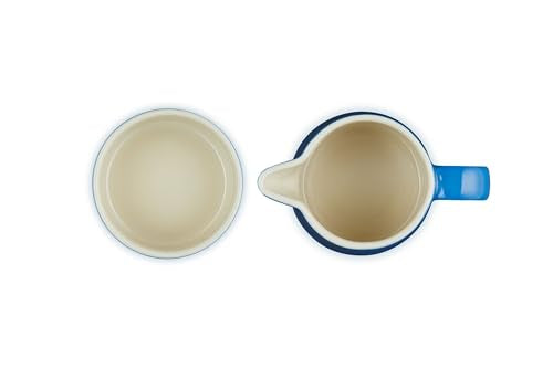 Le Creuset Marseille, textura cerámica resistente a rayones para uso diario.