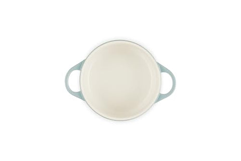 Cocotte en uso en horno, segura hasta 400 grados F.