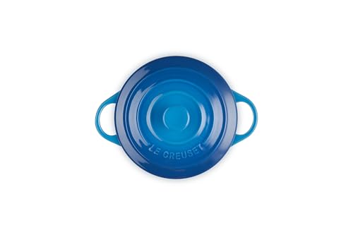 Le Creuset Mini Cocotte, superficie antiadherente para desmoldar fácilmente.