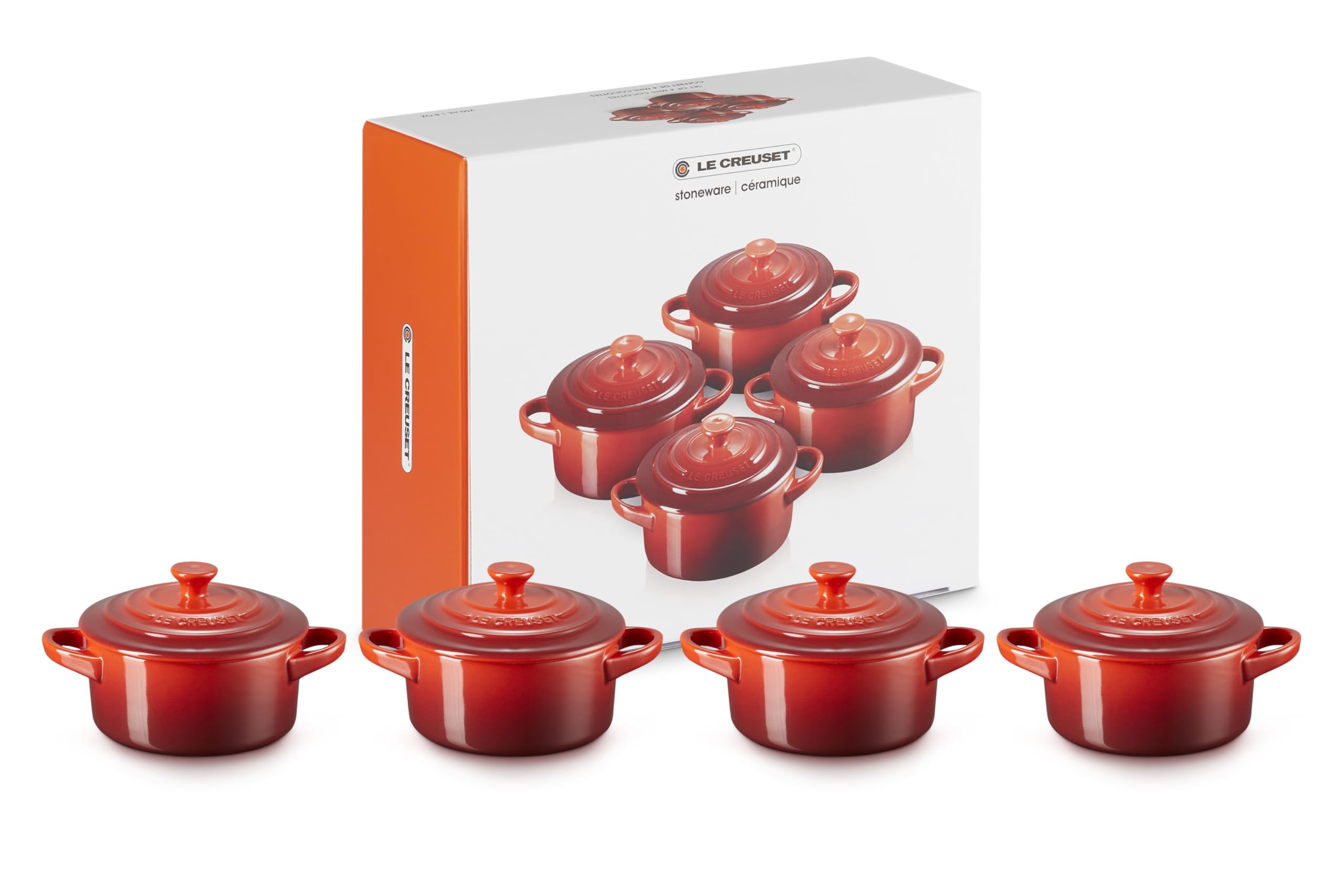 Conjunto Le Creuset Mini Cocottes cerise, ideal para porciones individuales y presentación elegante.
