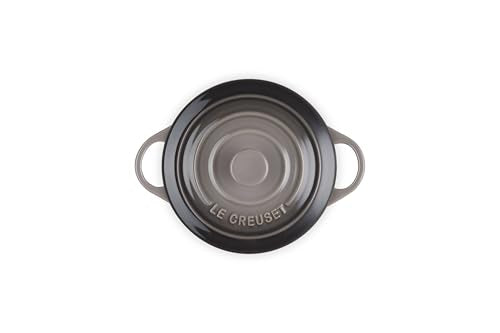 Le Creuset Mini Cocotte Oyster, cobblers y postres individuales para compartir.