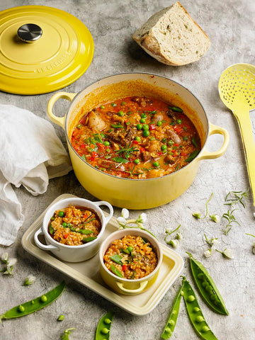 Le Creuset Cocotte Soleil apta para congelador horno microondas y lavavajillas.