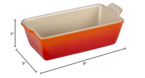 Le Creuset Molde Tradición para Pan, mantiene el calor para servir caliente.