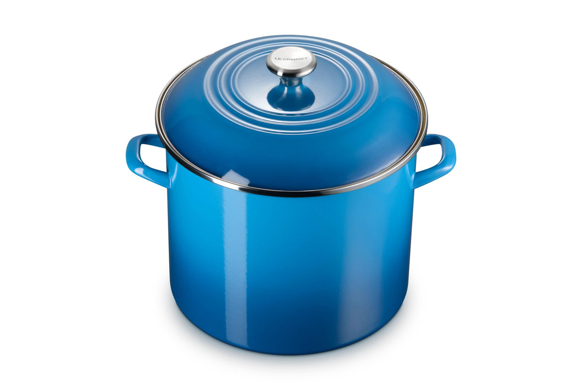 Olla Le Creuset esmaltada en acero Marseille 16 qt, hervido rápido y uniforme.