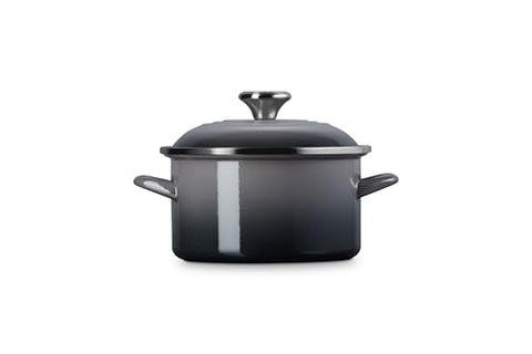 Le Creuset olla pequeña esmaltada, borde reforzado ayuda a evitar astillado.